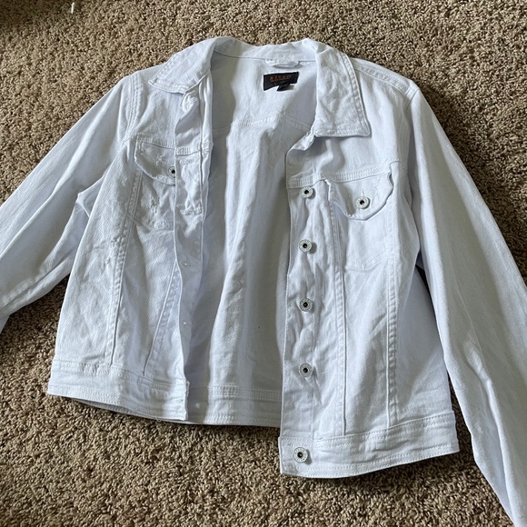 Risen Jean Jacket - Picture 1 of 2